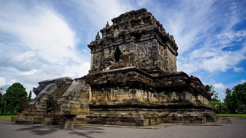 Mengenal Candi Mendut, Salah Satu Candi Tertua di Indonesia