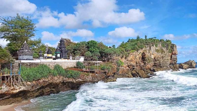Pantai Ngobaran Jogja, Wisata Pantai Eksotis di Gunung Kidul