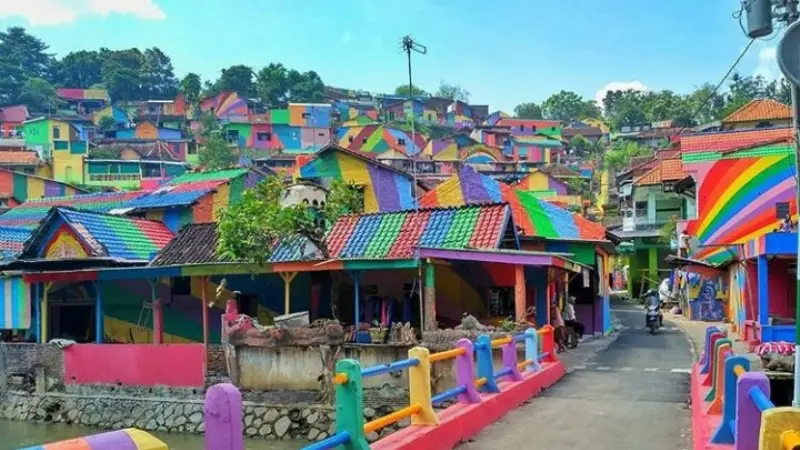 Kampung Pelangi Semarang: Menemukan Keajaiban Warna di Tengah Kota